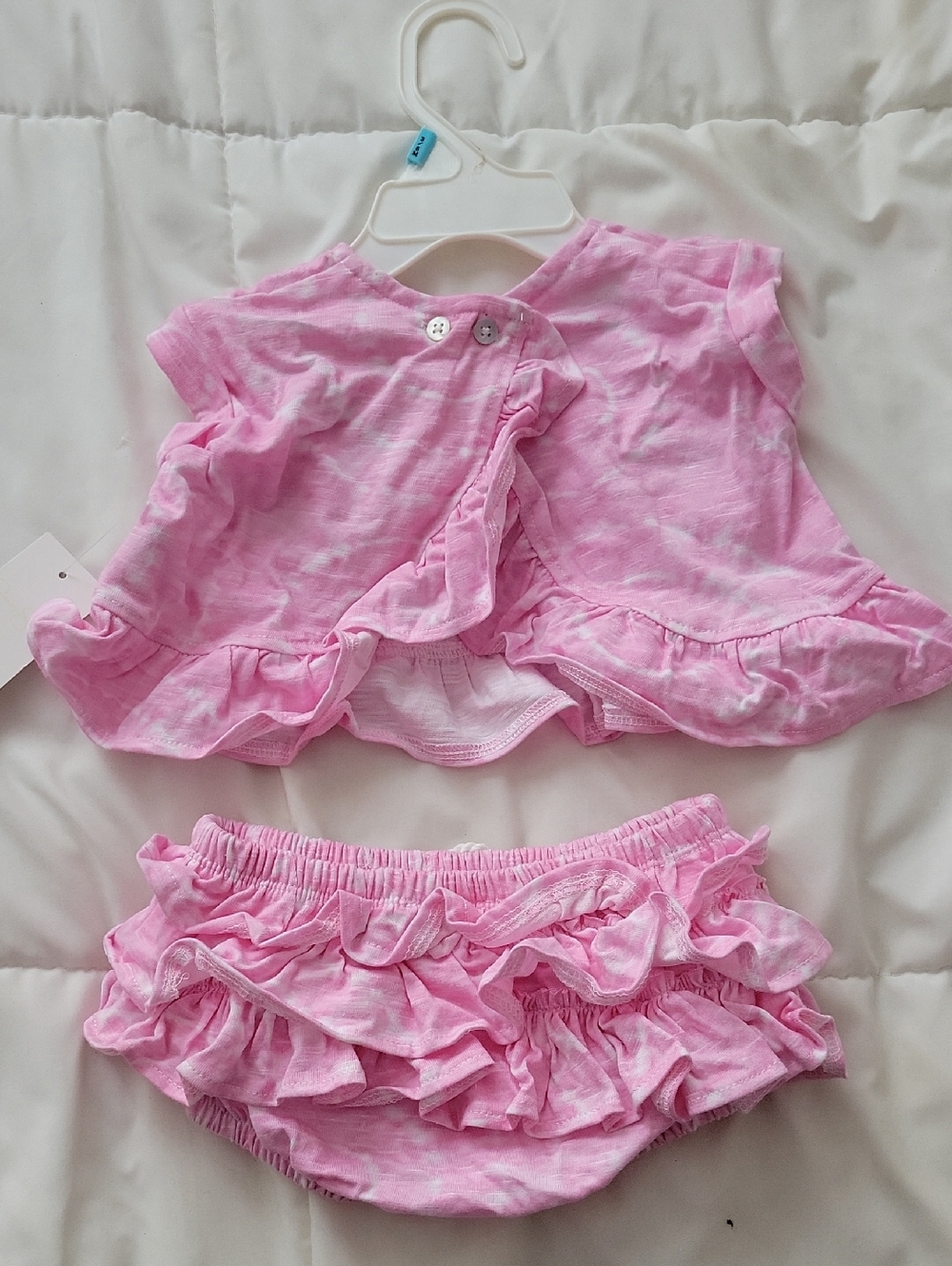 Jessica Simpson Pink Ruffle Top & Ruffle Bloomers Set - Picture 2 of 3